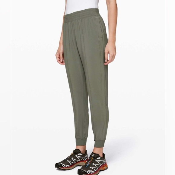 lululemon athletica Pants - Lululemon Wanderer Jogger